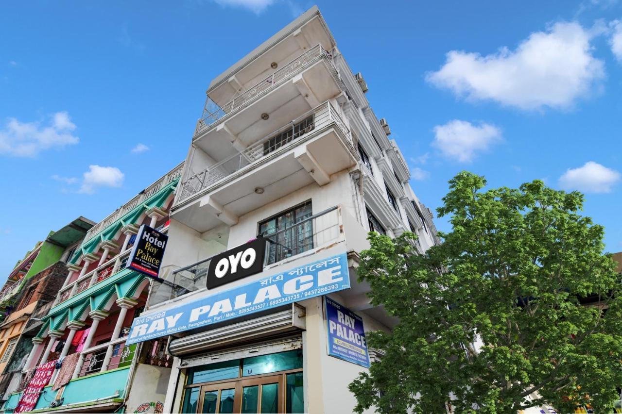 Spot On Ray Palace 호텔 푸리 외부 사진